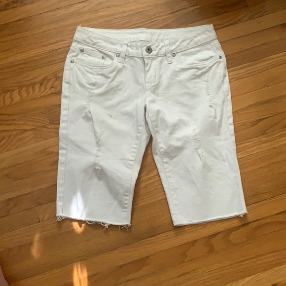 Shorts - Picture 1 of 2